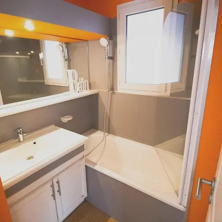 شقة With One Bedroom In With Wonderful Sea View And Shared Pool 1 Km From The Beach